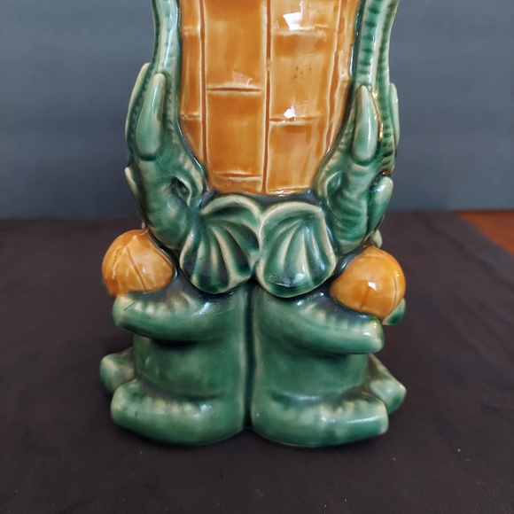 Vintage Majolica (?) Trunks Up Elephant Planter - Picture 6 of 7